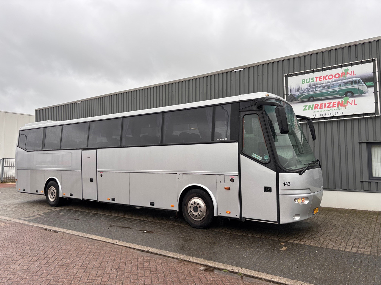 VDL Bova Futura FHD 127.365 (2x Available!!!) - Autocarro: foto 1 VDL Bova Futura FHD 127.365 (2x Available!!!) - Autocarro: foto 1