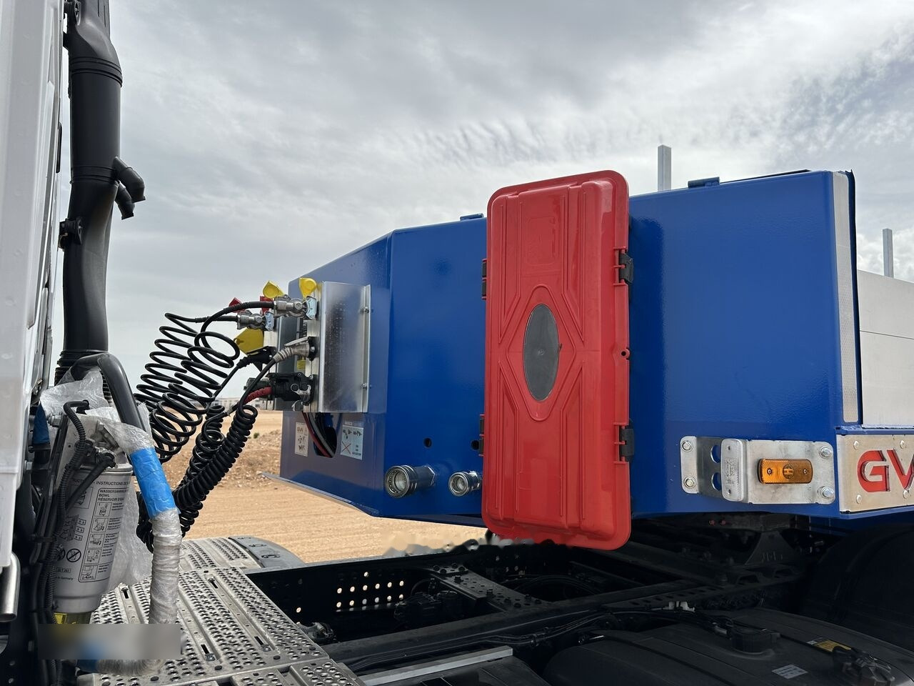 GVN Trailer 3 AXLE LOWBED - Reboque baixa: foto 4 GVN Trailer 3 AXLE LOWBED - Reboque baixa: foto 4