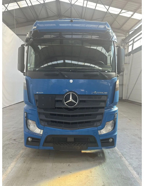 Mercedes-Benz Actros 2642 6x2 - Camião de lona: foto 5 Mercedes-Benz Actros 2642 6x2 - Camião de lona: foto 5
