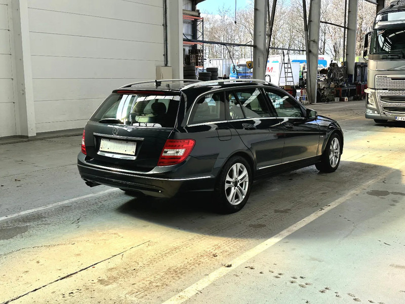 Mercedes-Benz C-Klasse C200 CDI / MOTORPROBLEEM /PROBLEME DE MOTEUR / MOTORPROBLEM - Automóvel: foto 5 Mercedes-Benz C-Klasse C200 CDI / MOTORPROBLEEM /PROBLEME DE MOTEUR / MOTORPROBLEM - Automóvel: foto 5