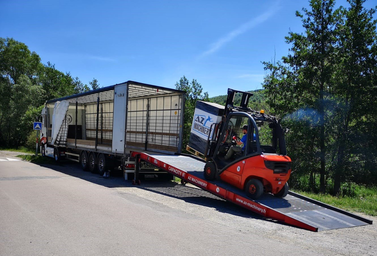 AZ RAMP-PRIME PRIME WLO + 8 . Industrial Mobil Loading Ramp - Rampa de carregamento: foto 2 AZ RAMP-PRIME PRIME WLO + 8 . Industrial Mobil Loading Ramp - Rampa de carregamento: foto 2