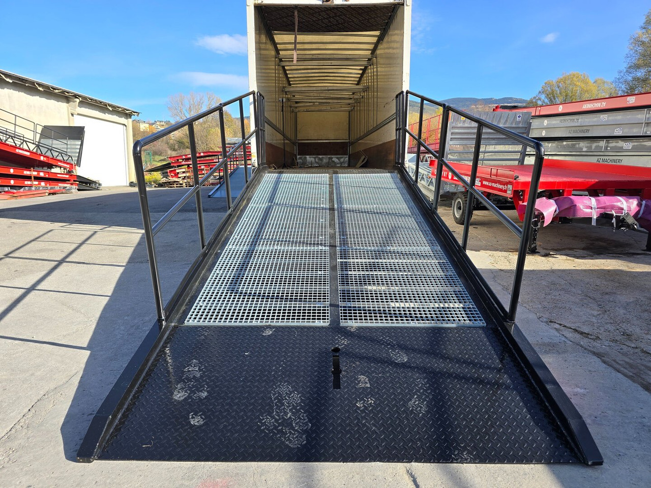 **RENTAL** AZ RAMP-PRIME XS-6 . Industrial Mobil Loading Ramp - Rampa de carregamento: foto 5 **RENTAL** AZ RAMP-PRIME XS-6 . Industrial Mobil Loading Ramp - Rampa de carregamento: foto 5
