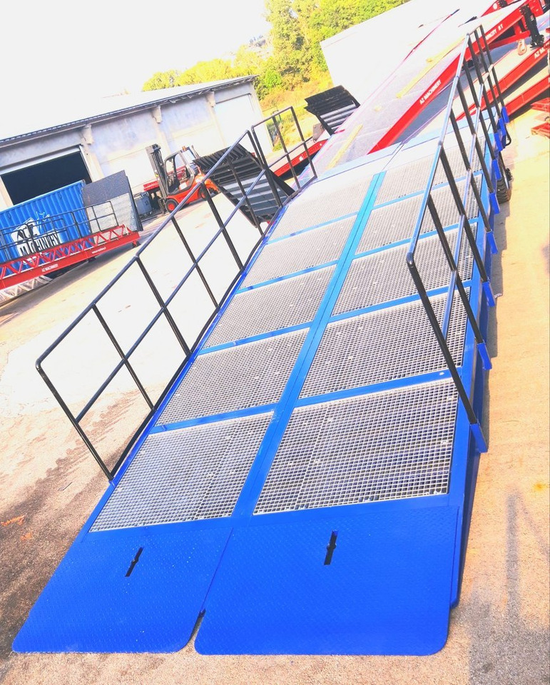 **RENTAL**Wide Mobile dock ramp, uncouplable AZ RAMP BIG FOOT LLO 20 T - Rampa de carregamento: foto 3 **RENTAL**Wide Mobile dock ramp, uncouplable AZ RAMP BIG FOOT LLO 20 T - Rampa de carregamento: foto 3