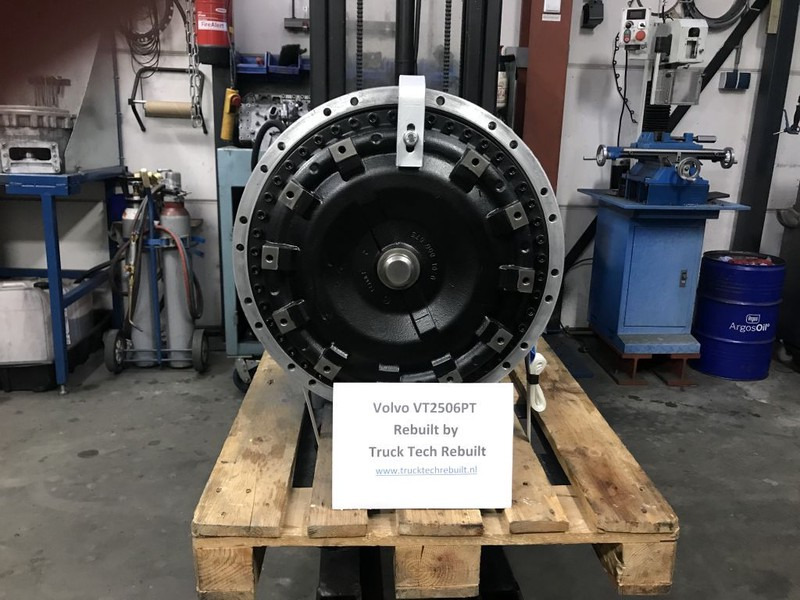 VT2506PT With or Without retarder / With or without second steering pump - Caixa de velocidade: foto 1 VT2506PT With or Without retarder / With or without second steering pump - Caixa de velocidade: foto 1