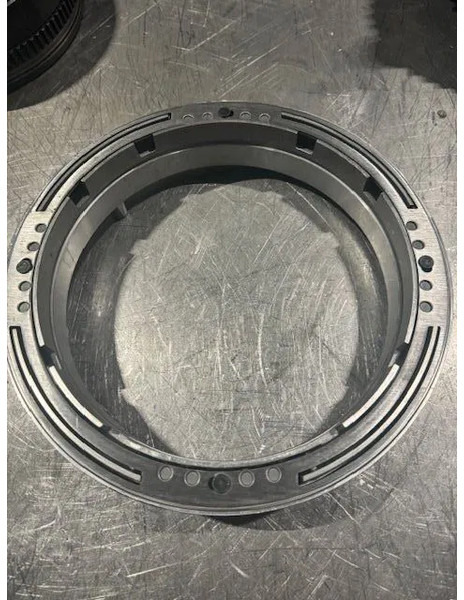 Volvo Piston B2, B3 and cylinder, PT1560, 1860, 1660, 1562, 1862, 1760,1761, 1761A, 1563, 1863, 1509, 2519, 2529, - Caixa de velocidade: foto 4 Volvo Piston B2, B3 and cylinder, PT1560, 1860, 1660, 1562, 1862, 1760,1761, 1761A, 1563, 1863, 1509, 2519, 2529, - Caixa de velocidade: foto 4