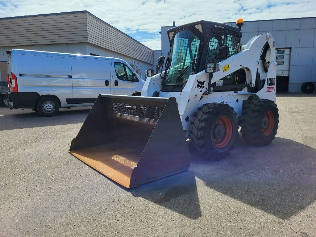 Bobcat A 300 - Mini pá carregadora: foto 4 Bobcat A 300 - Mini pá carregadora: foto 4