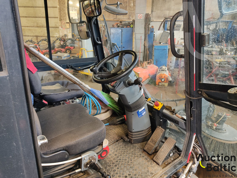 AEBI SCHMIDT Aebi Schmitd eSwingo 200+ - Varredora urbana: foto 5 AEBI SCHMIDT Aebi Schmitd eSwingo 200+ - Varredora urbana: foto 5