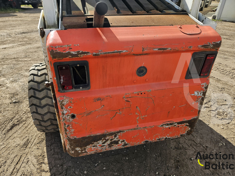 Mini pá carregadora Bobcat 873: foto 11