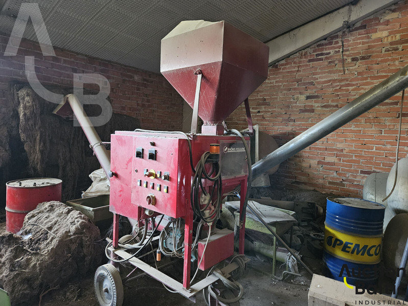 Ceres - Equipamento de gado: foto 2 Ceres - Equipamento de gado: foto 2