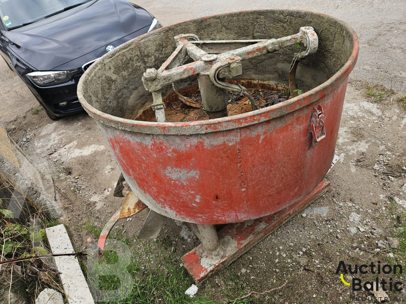 Concrete mixer - Betoneira: foto 1 Concrete mixer - Betoneira: foto 1