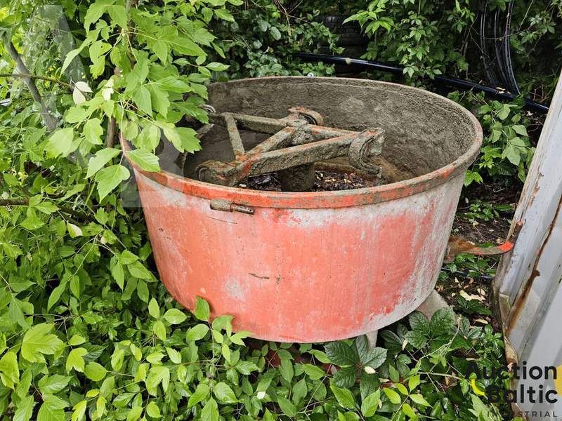 Concrete mixer - Betoneira: foto 2 Concrete mixer - Betoneira: foto 2