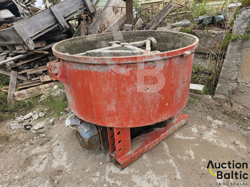 Concrete mixer - Betoneira: foto 2 Concrete mixer - Betoneira: foto 2