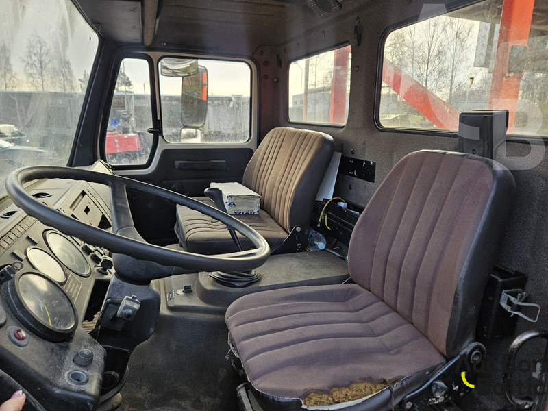 Daimler-Benz DLK 23-12 - Grua para camião: foto 5 Daimler-Benz DLK 23-12 - Grua para camião: foto 5