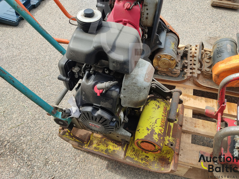 Dynapac LF45, Ammann AVP1033 & 2 Belle - Placas vibratórias: foto 5 Dynapac LF45, Ammann AVP1033 & 2 Belle - Placas vibratórias: foto 5