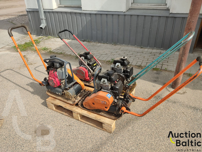Dynapac LF45, Ammann AVP1033 & 2 Belle - Placas vibratórias: foto 1 Dynapac LF45, Ammann AVP1033 & 2 Belle - Placas vibratórias: foto 1