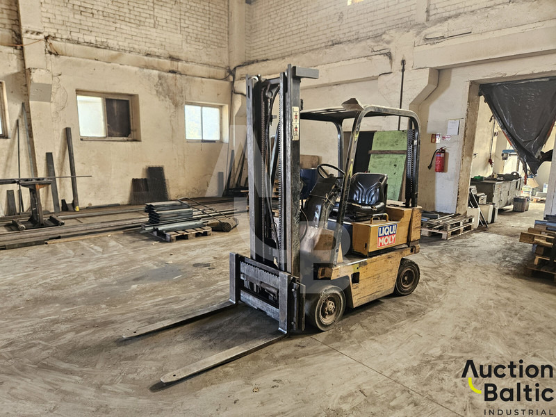 FORKLIFT - Empilhador: foto 1 FORKLIFT - Empilhador: foto 1