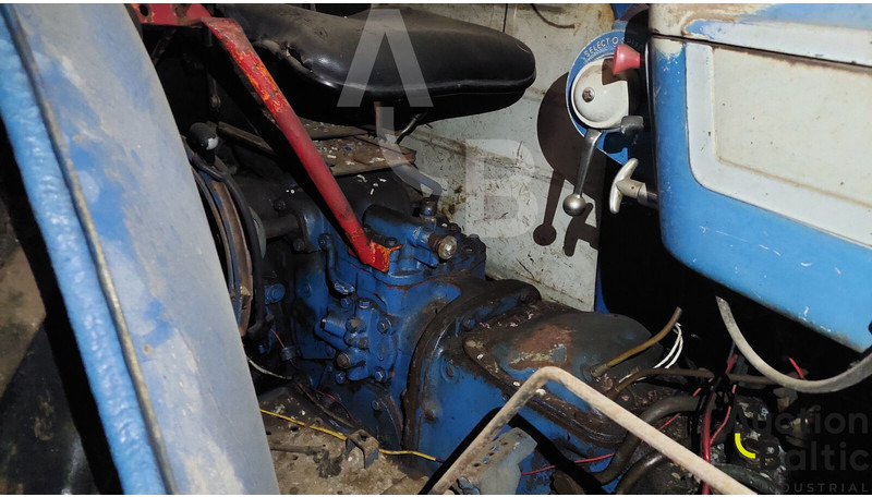 Trator Ford: foto 6