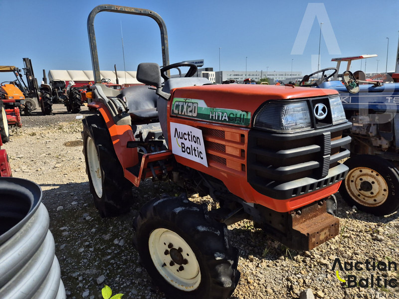 Hitachi CTX20 - Trator: foto 2 Hitachi CTX20 - Trator: foto 2