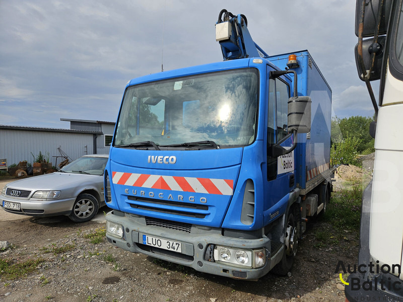 Iveco 100E 18 - Caminhão com plataforma aérea: foto 1 Iveco 100E 18 - Caminhão com plataforma aérea: foto 1
