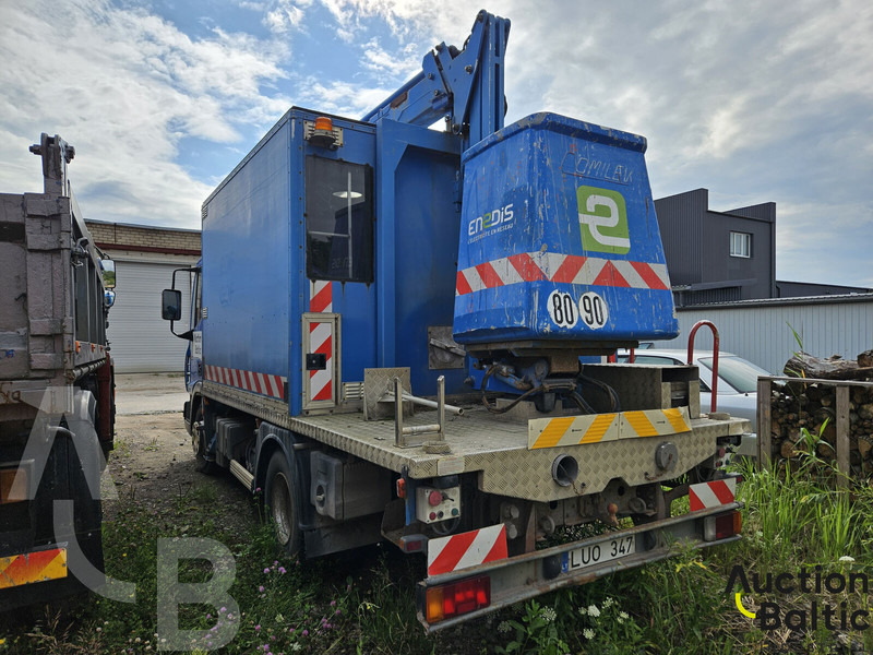 Iveco 100E 18 - Caminhão com plataforma aérea: foto 4 Iveco 100E 18 - Caminhão com plataforma aérea: foto 4