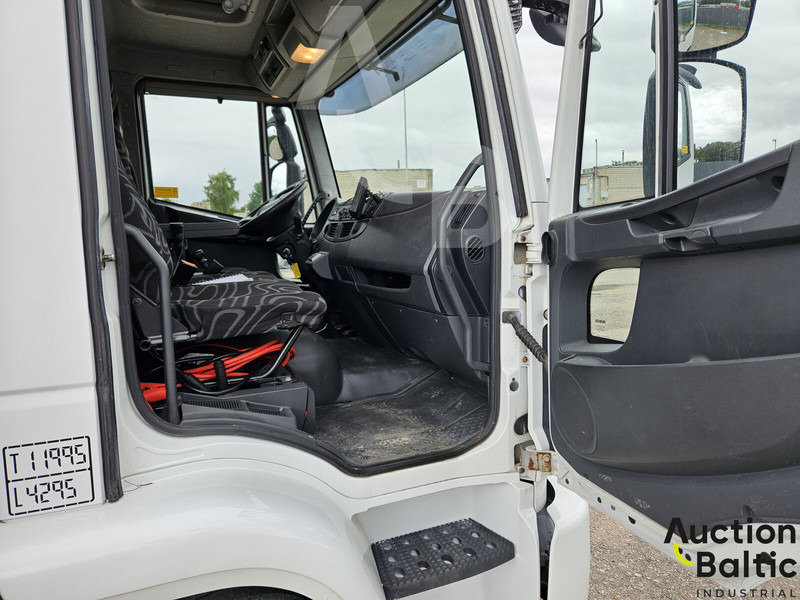 Iveco Euro Cargo 120E 25 - Camião frigorífico: foto 5 Iveco Euro Cargo 120E 25 - Camião frigorífico: foto 5