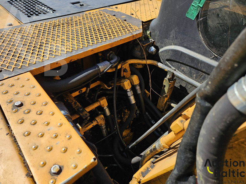 Escavadora de rastos JCB JS 130 LC: foto 13