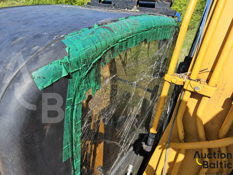 Escavadora de rastos JCB JS 130 LC: foto 12
