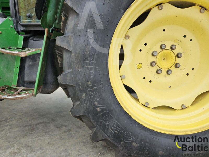 Trator John Deere 5100 R: foto 13