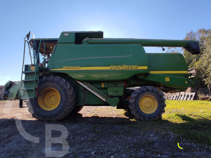 John Deere 9450 - Ceifeira debulhadora: foto 5 John Deere 9450 - Ceifeira debulhadora: foto 5