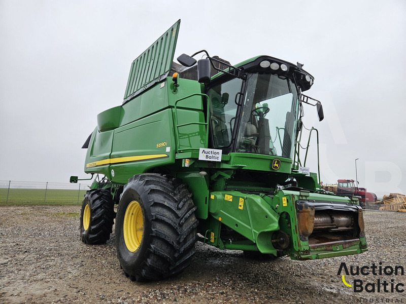 John Deere S 690 i - Ceifeira debulhadora: foto 1 John Deere S 690 i - Ceifeira debulhadora: foto 1