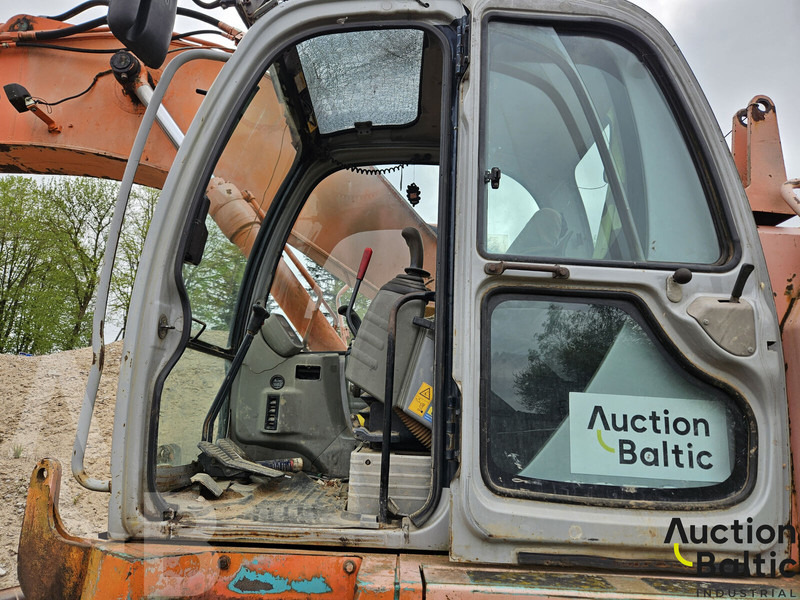 Kobelco SK 235 SR - Escavadora de rastos: foto 5 Kobelco SK 235 SR - Escavadora de rastos: foto 5