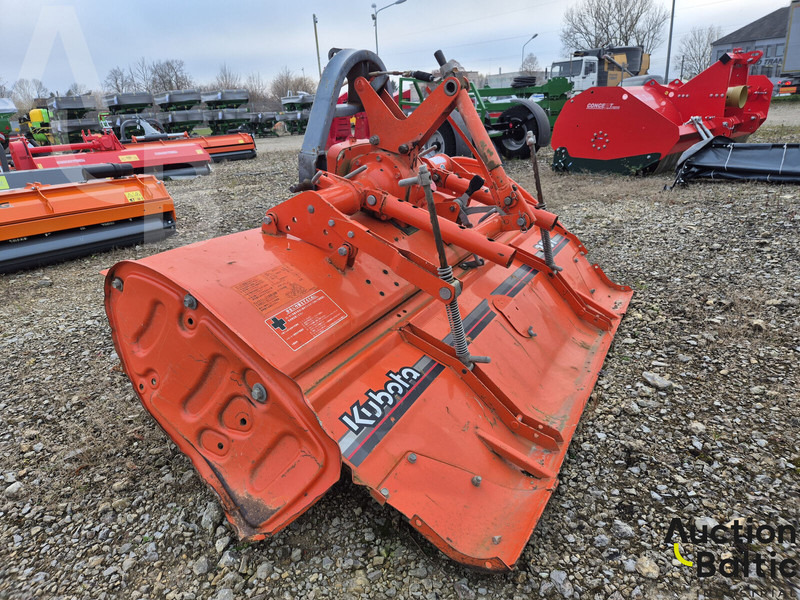 Kubota R 15T - Grade rotativa: foto 4 Kubota R 15T - Grade rotativa: foto 4
