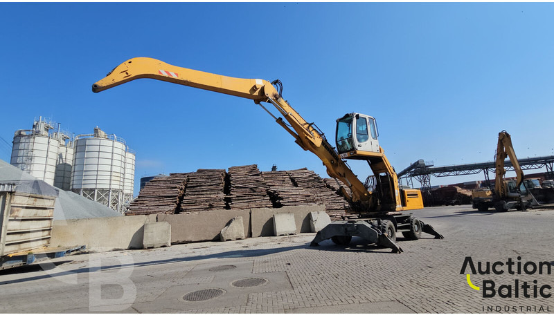 Liebherr A 924 C Litronic - Escavadeira de rodas: foto 1 Liebherr A 924 C Litronic - Escavadeira de rodas: foto 1