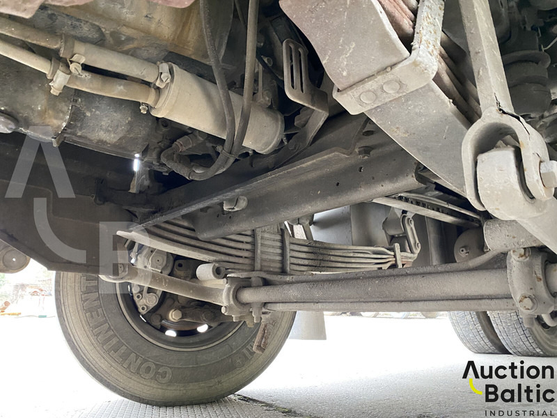 Caminhão limpa fossa MAN T46: foto 19