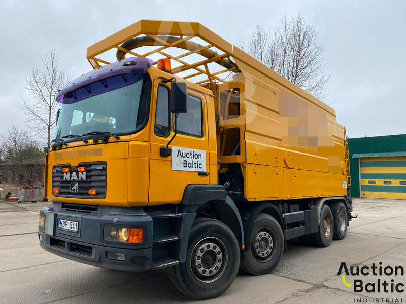 MAN T46 - Caminhão limpa fossa: foto 2 MAN T46 - Caminhão limpa fossa: foto 2