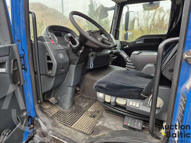 MAN TGL12.220 BL - Camião furgão: foto 5 MAN TGL12.220 BL - Camião furgão: foto 5