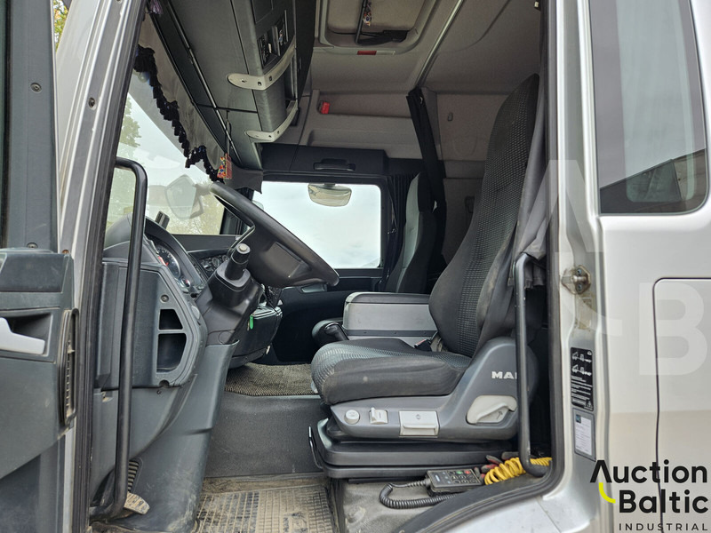 MAN TGL8.250 - Camião de lona: foto 5 MAN TGL8.250 - Camião de lona: foto 5