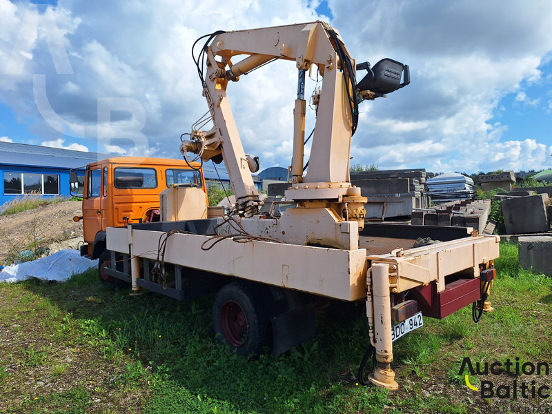 Magirus 130 M 8 - Camião de caixa aberta/ Plataforma, Camião grua: foto 3 Magirus 130 M 8 - Camião de caixa aberta/ Plataforma, Camião grua: foto 3