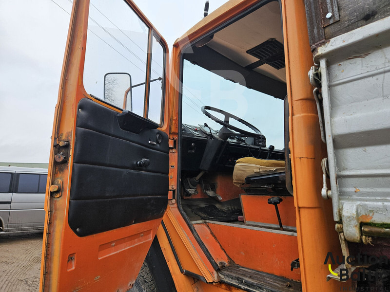 Magirus M 160 D 15 - Camião basculante: foto 5 Magirus M 160 D 15 - Camião basculante: foto 5