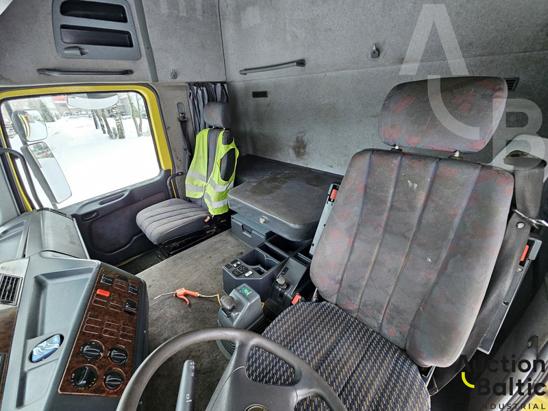 Mercedes-Benz 1831 - Camião basculante: foto 5 Mercedes-Benz 1831 - Camião basculante: foto 5