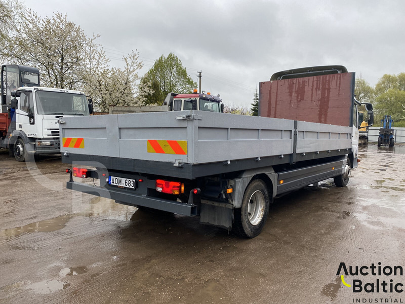 Mercedes-Benz 815 - Camião de caixa aberta/ Plataforma: foto 4 Mercedes-Benz 815 - Camião de caixa aberta/ Plataforma: foto 4