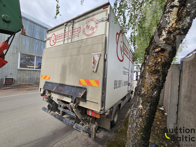 Mercedes-Benz 815 - Camião frigorífico: foto 4 Mercedes-Benz 815 - Camião frigorífico: foto 4