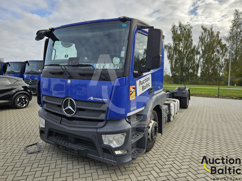 Mercedes-Benz Actros 1843 - Camião chassi: foto 1 Mercedes-Benz Actros 1843 - Camião chassi: foto 1
