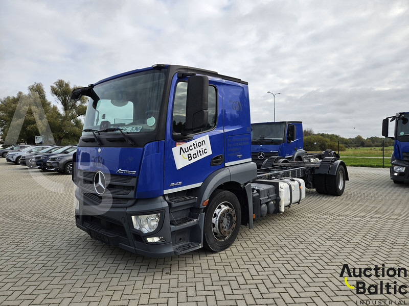 Mercedes-Benz Actros 1843 - Camião chassi: foto 2 Mercedes-Benz Actros 1843 - Camião chassi: foto 2