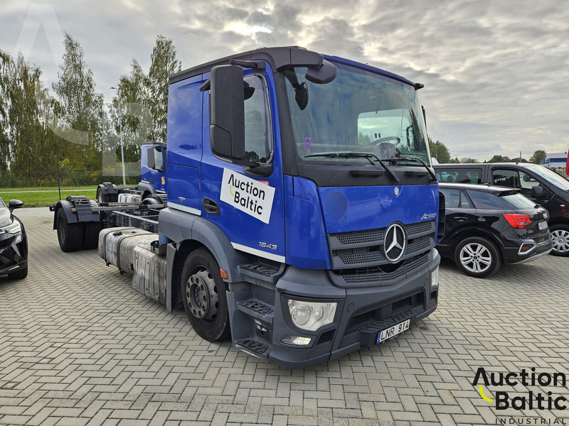 Mercedes-Benz Actros 1843 - Camião chassi: foto 1 Mercedes-Benz Actros 1843 - Camião chassi: foto 1
