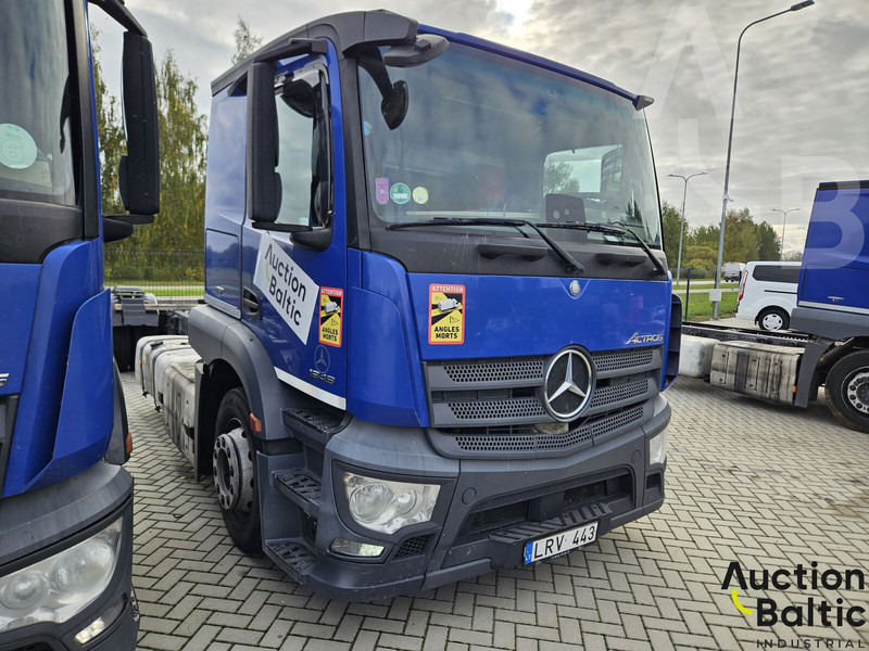 Mercedes-Benz Actros 1843 - Camião chassi: foto 2 Mercedes-Benz Actros 1843 - Camião chassi: foto 2