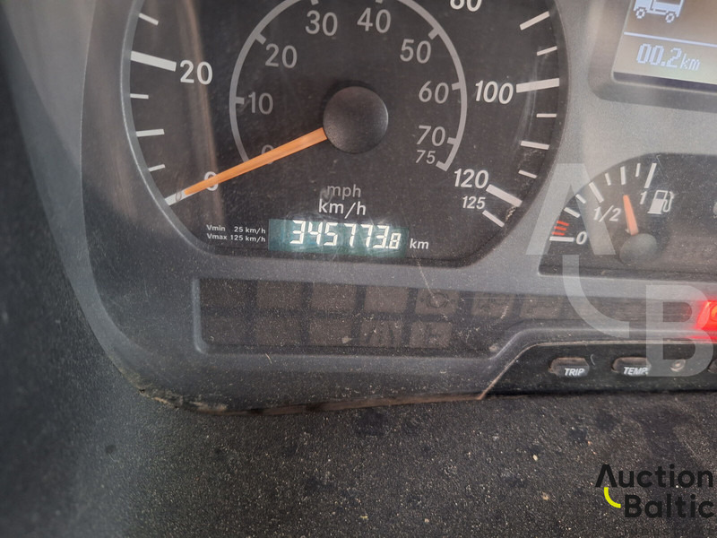 Mercedes-Benz Axor 2628 - Bomba de betão estacionária: foto 5 Mercedes-Benz Axor 2628 - Bomba de betão estacionária: foto 5