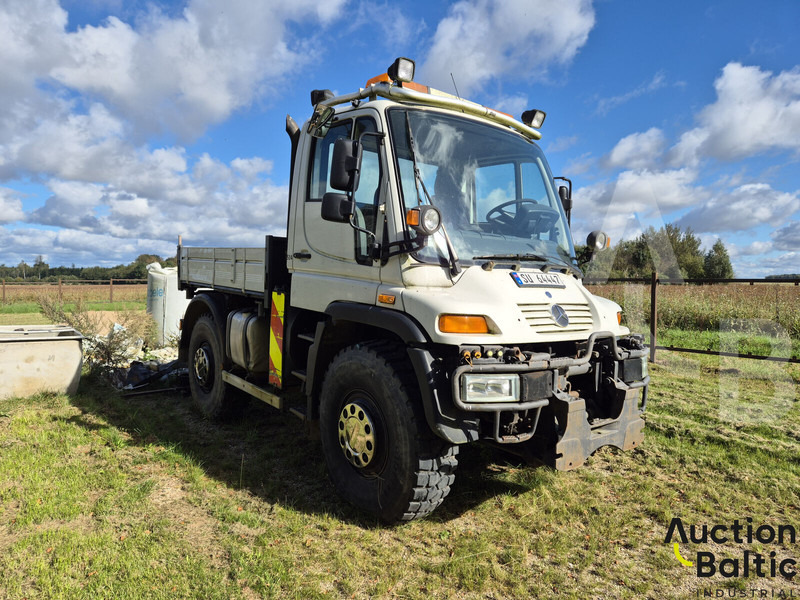 Mercedes-Benz Unimog U 400 - Camião basculante: foto 2 Mercedes-Benz Unimog U 400 - Camião basculante: foto 2