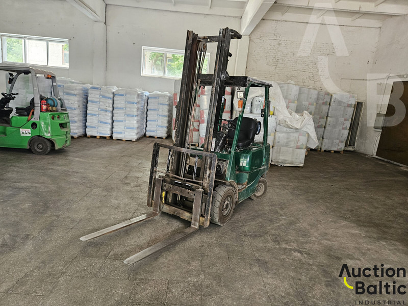 Mitsubishi 2T 151 P2 - Empilhador a gás: foto 1 Mitsubishi 2T 151 P2 - Empilhador a gás: foto 1