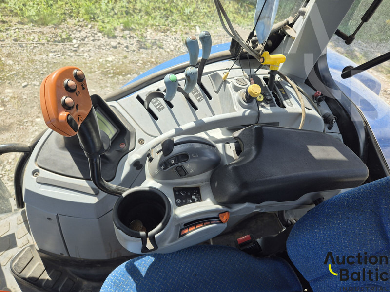 Trator New Holland T 7.210: foto 7